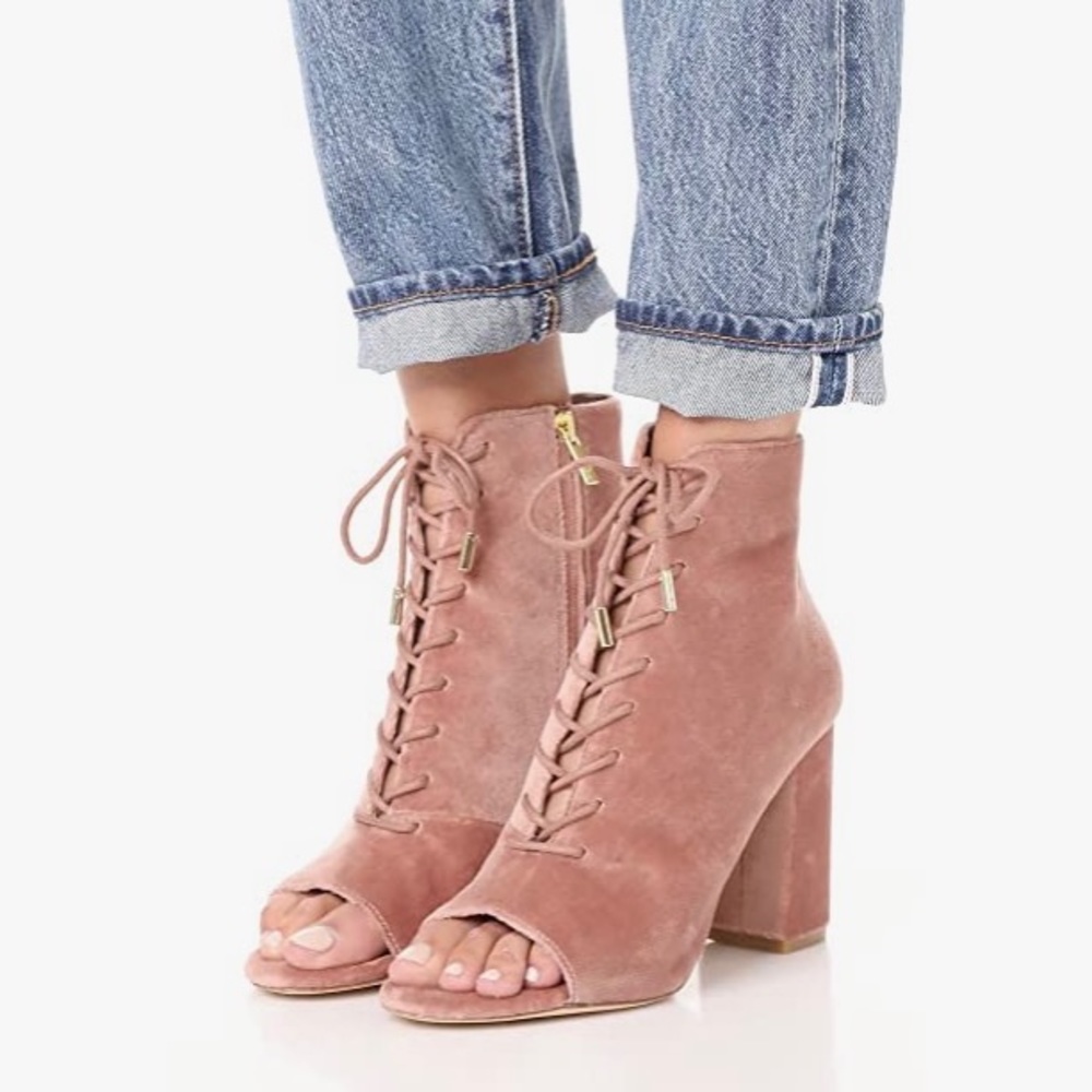 NWOT JOIE Lakia Velvet Lace Up Bootie in light Mauve sz 39
